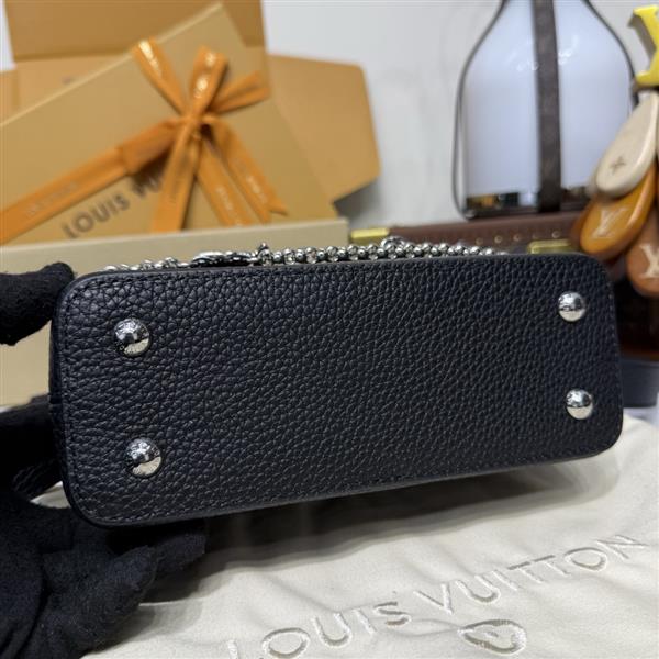 2026120164255527 270